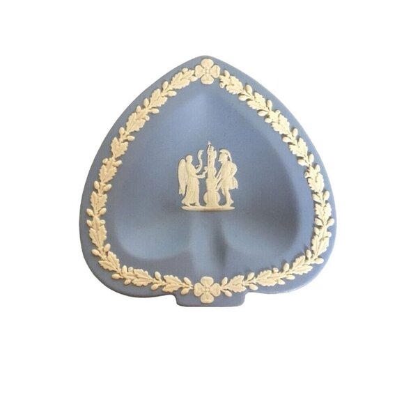 Wedgwood Blue Jasperware Spade Shaped Trinket Dish Pin Plate Warrior England - Picture 1 of 12